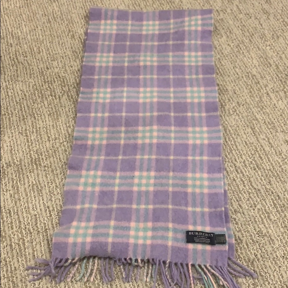 BURBERRY Cashmere Scarf